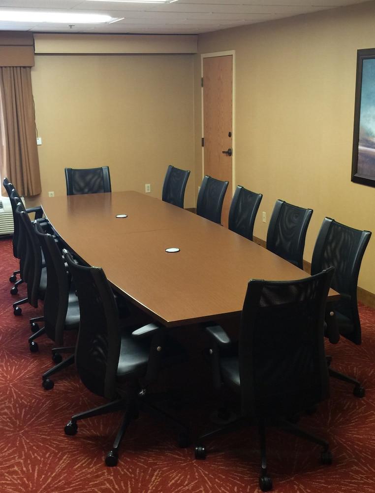 Hampton Inn Altoona Zewnętrze zdjęcie