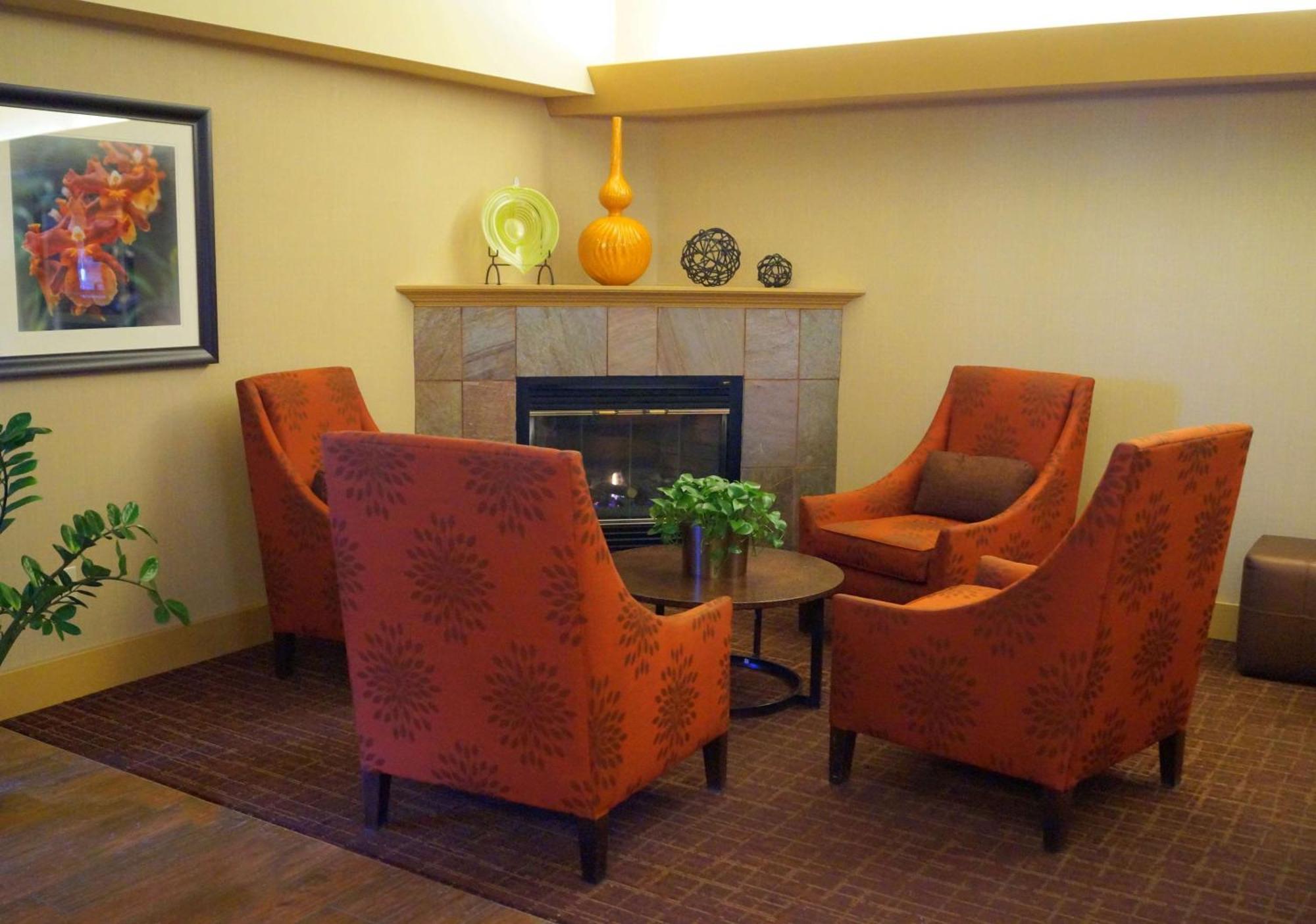 Hampton Inn Altoona Zewnętrze zdjęcie