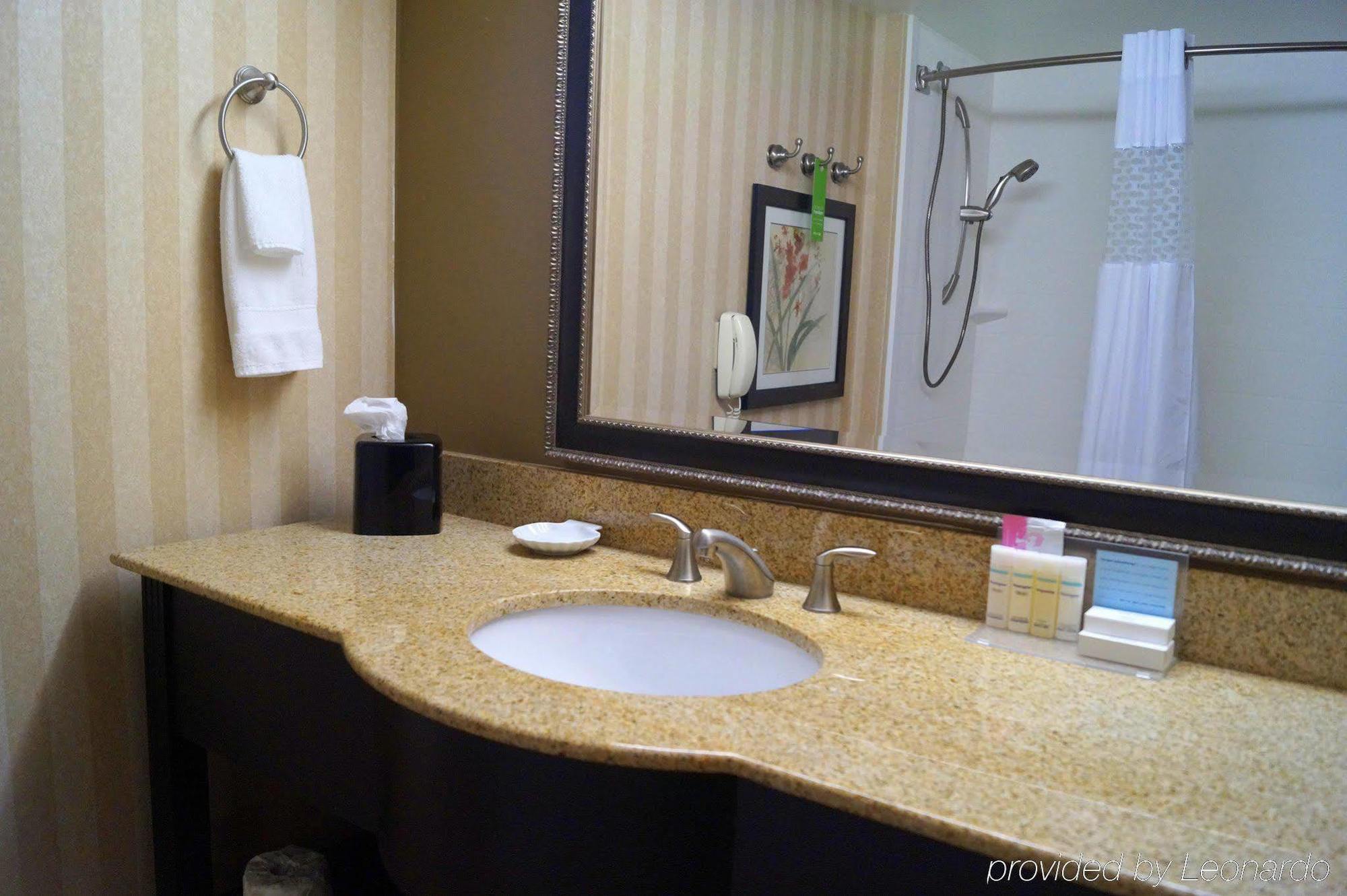 Hampton Inn Altoona Zewnętrze zdjęcie